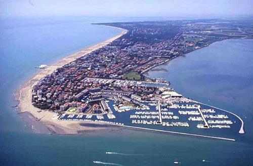 Yacht charter ab Marina Punta Faro Mittelmeer Charterboote.de