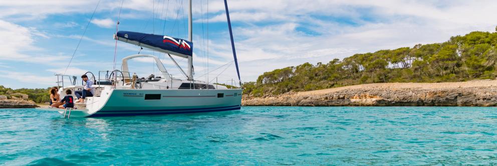 Beneteau Moorings 42.1