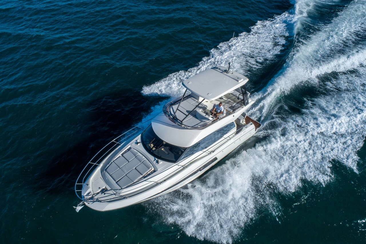 Prestige Yachts Prestige 460