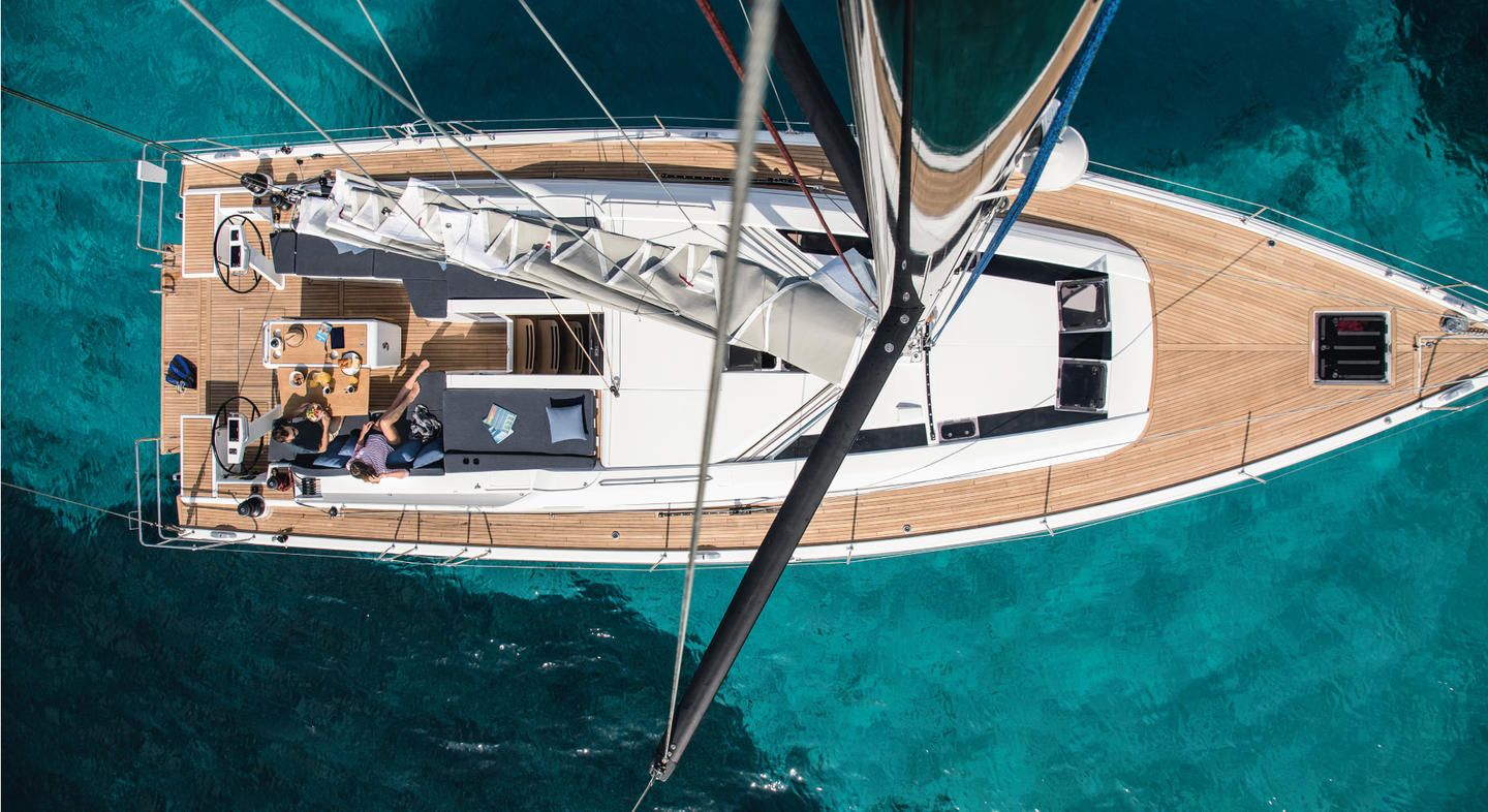 Oceanis 51.1 (4 Kabinen, 5 B&auml;der, 1 Crewkabine) Top Bild
