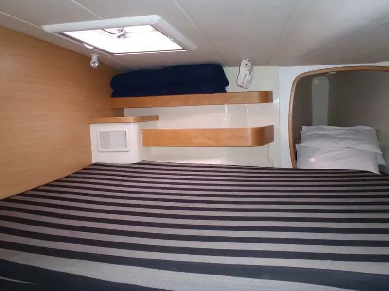 Leopard 4300 Innenansicht