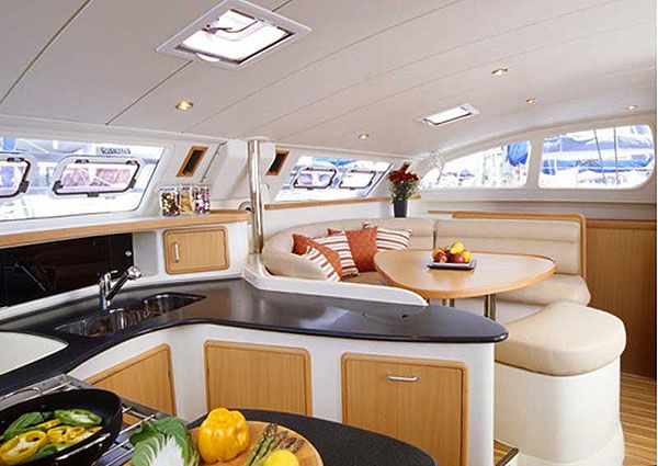 Leopard 4300 Innenansicht