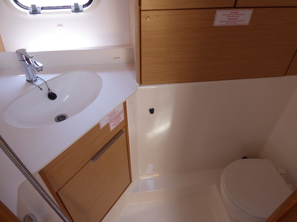 Bavaria 300 Sport Innenansicht