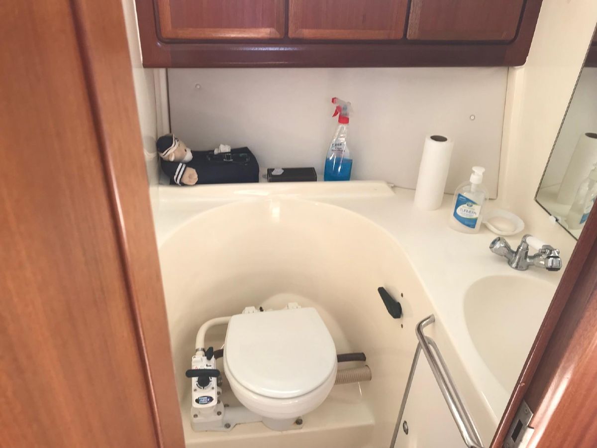 Bavaria 42 Ocean Innenansicht