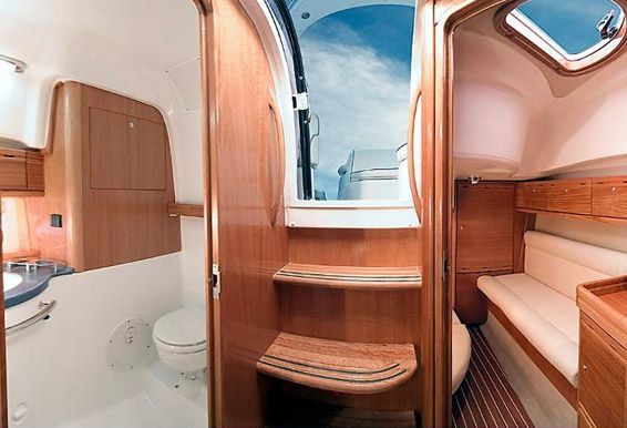 Bavaria 30 HT Innenansicht