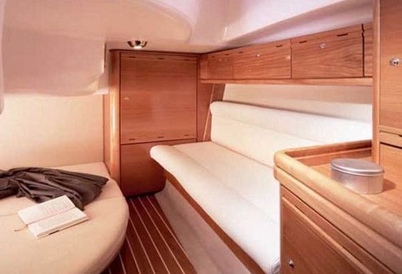 Bavaria 30 Sport Innenansicht