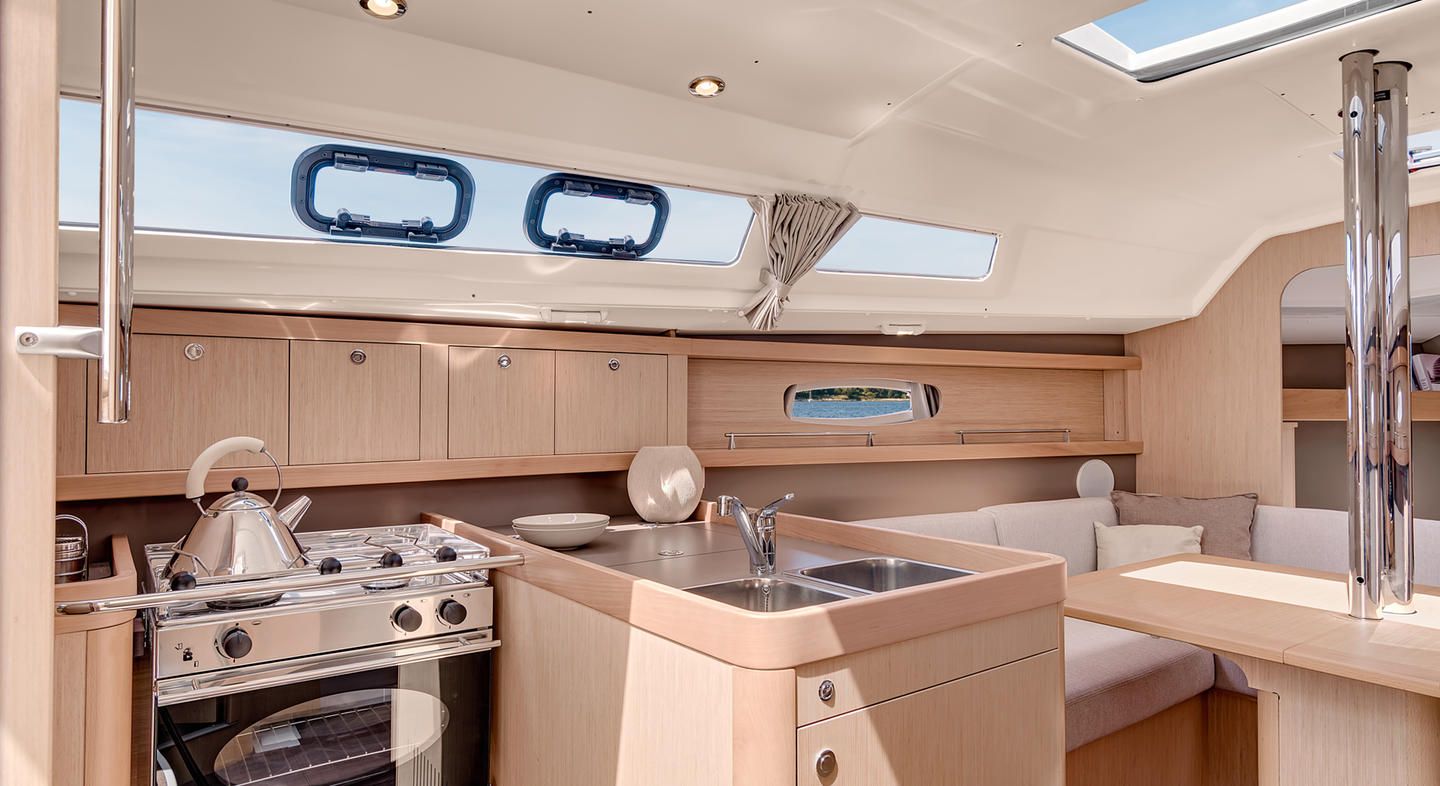 Oceanis 31 Innenansicht