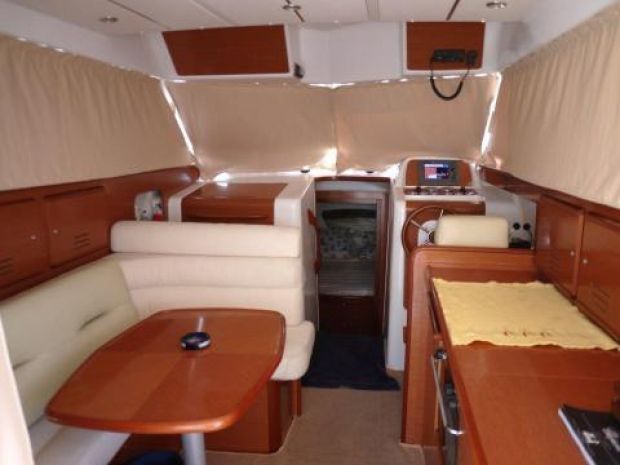 Antares 10.80 Innenansicht