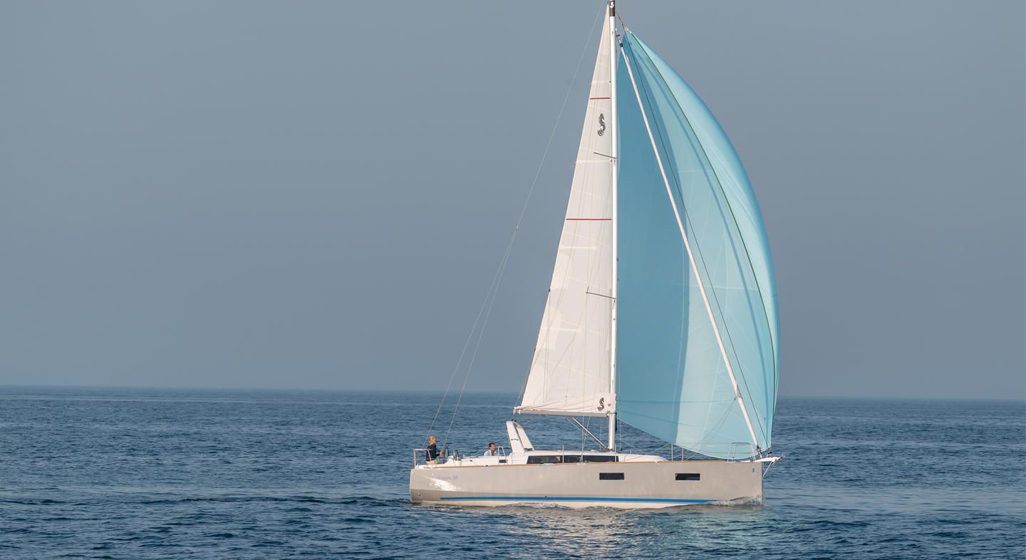 Oceanis 38 (2Cab/1WC)
