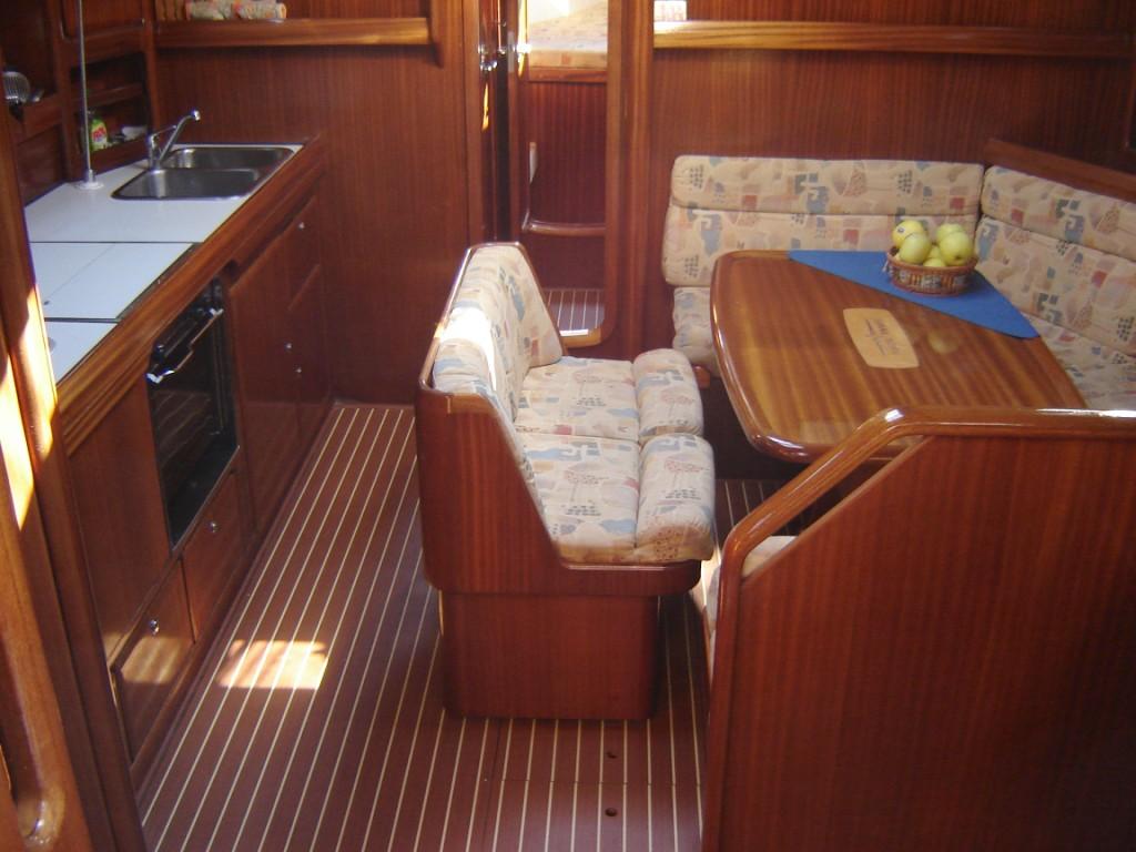 Bavaria 42 Innenansicht