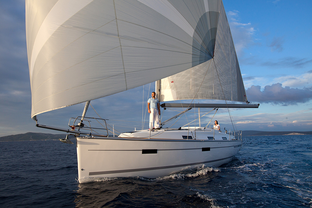 Bavaria Cruiser 36 (3 Kabinen, 1 Bad) Top Bild