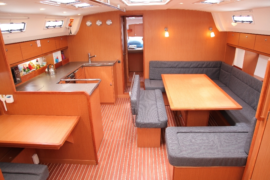 Bavaria Cruiser 50 Innenansicht