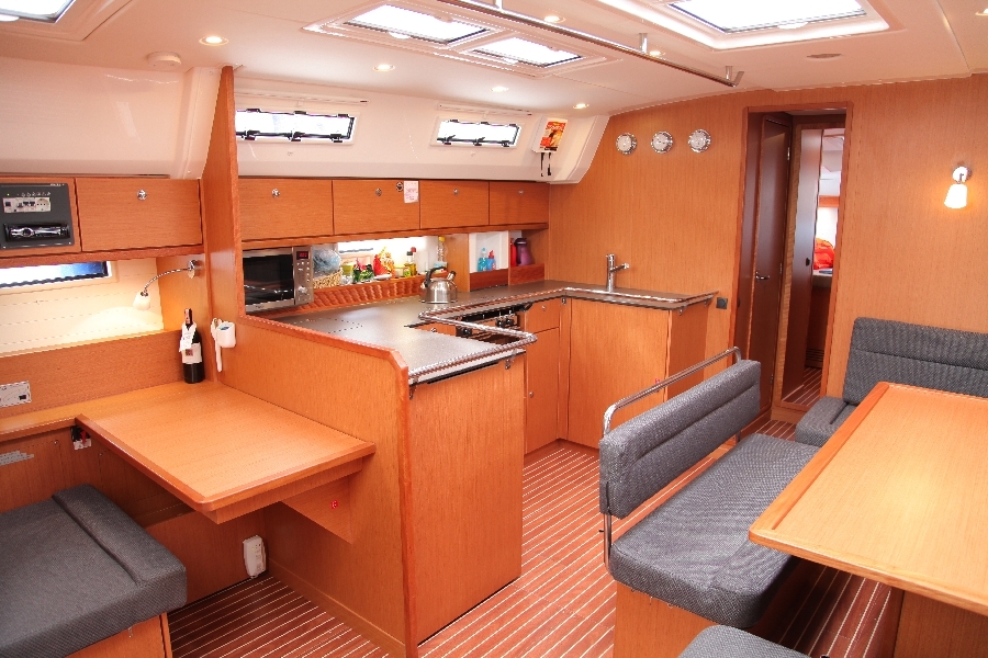 Bavaria Cruiser 50 Innenansicht