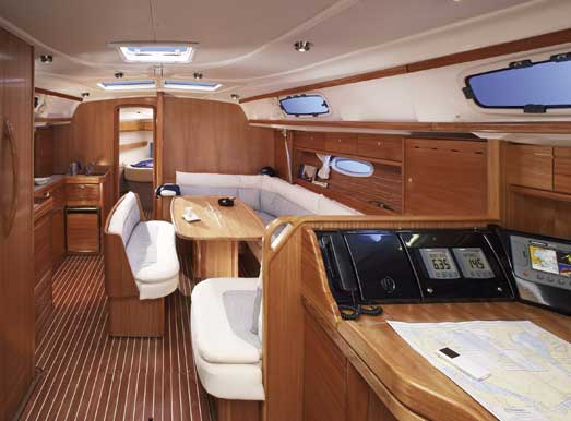 Bavaria 42 Cruiser Innenansicht