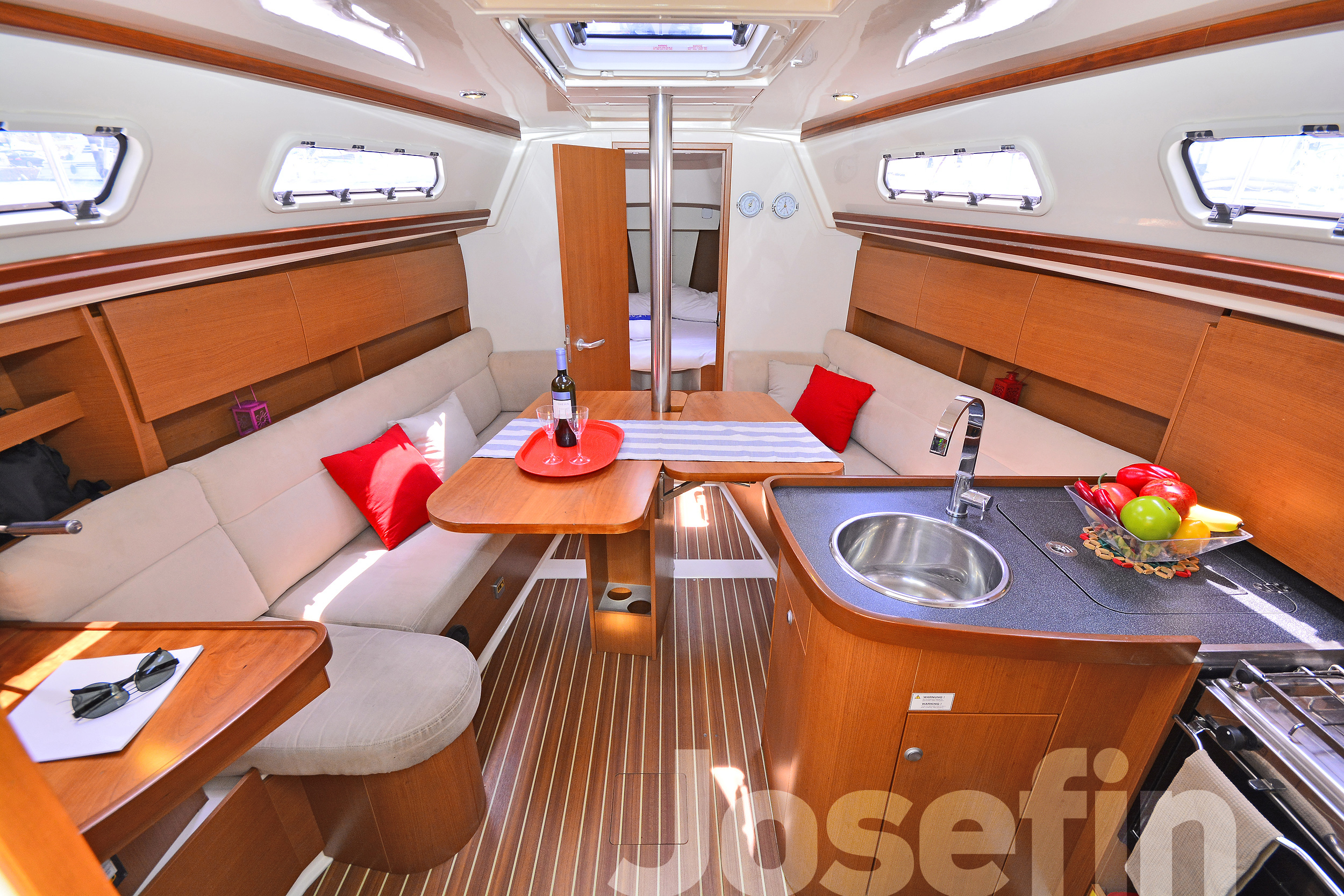 Hanse 325 Innenansicht