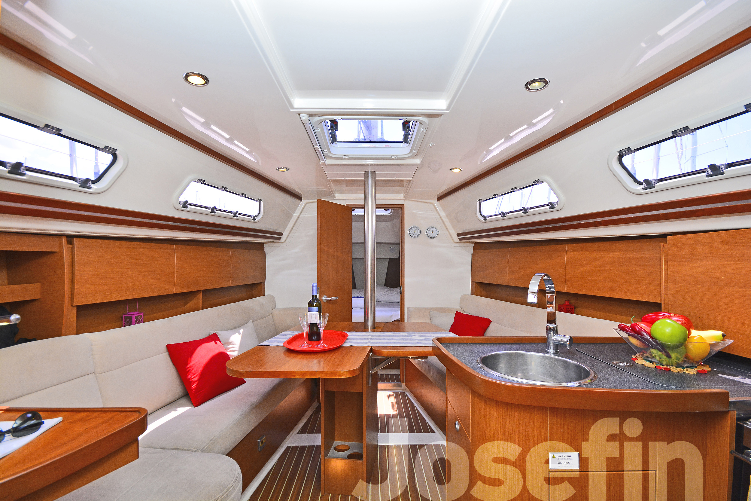 Hanse 325 Innenansicht