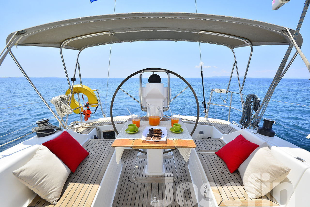 Hanse 325 Innenansicht