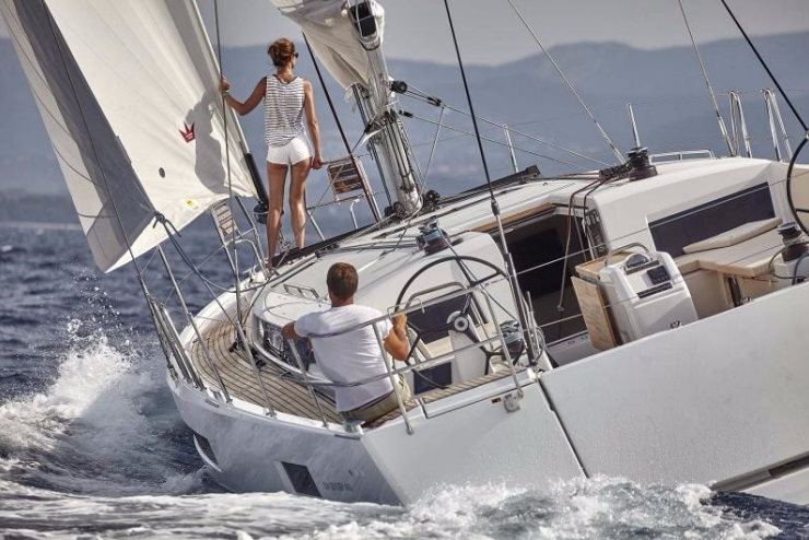 Sun Odyssey 490 (5+1cab/3+1wc) Top Bild