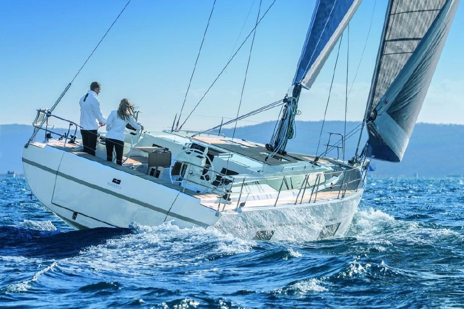 Bavaria C45 - 4 Kabinen / 3 B&auml;der Top Bild