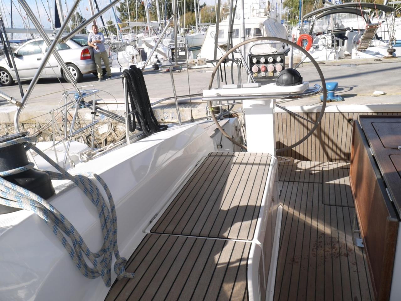 Bavaria Cruiser 45 Alma Innenansicht
