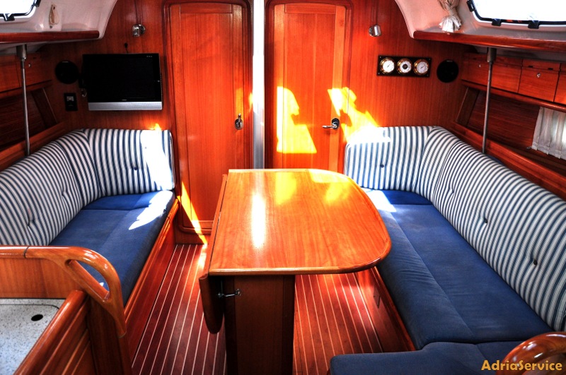 Bavaria 38 Cruiser - 3 Kabinen / 1 Bad Innenansicht