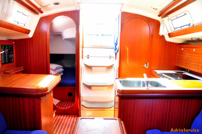 Salona 37 R Innenansicht