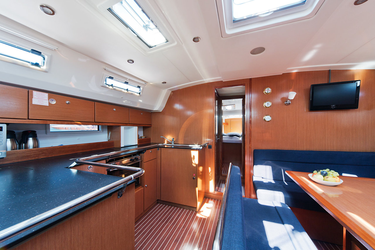 Bavaria Cruiser 50 Innenansicht