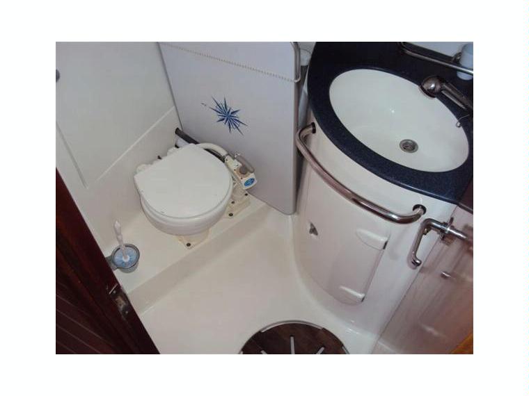 Bavaria 42 Match Innenansicht