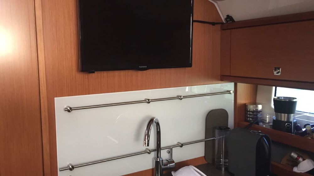 Bavaria 35 Sport Innenansicht