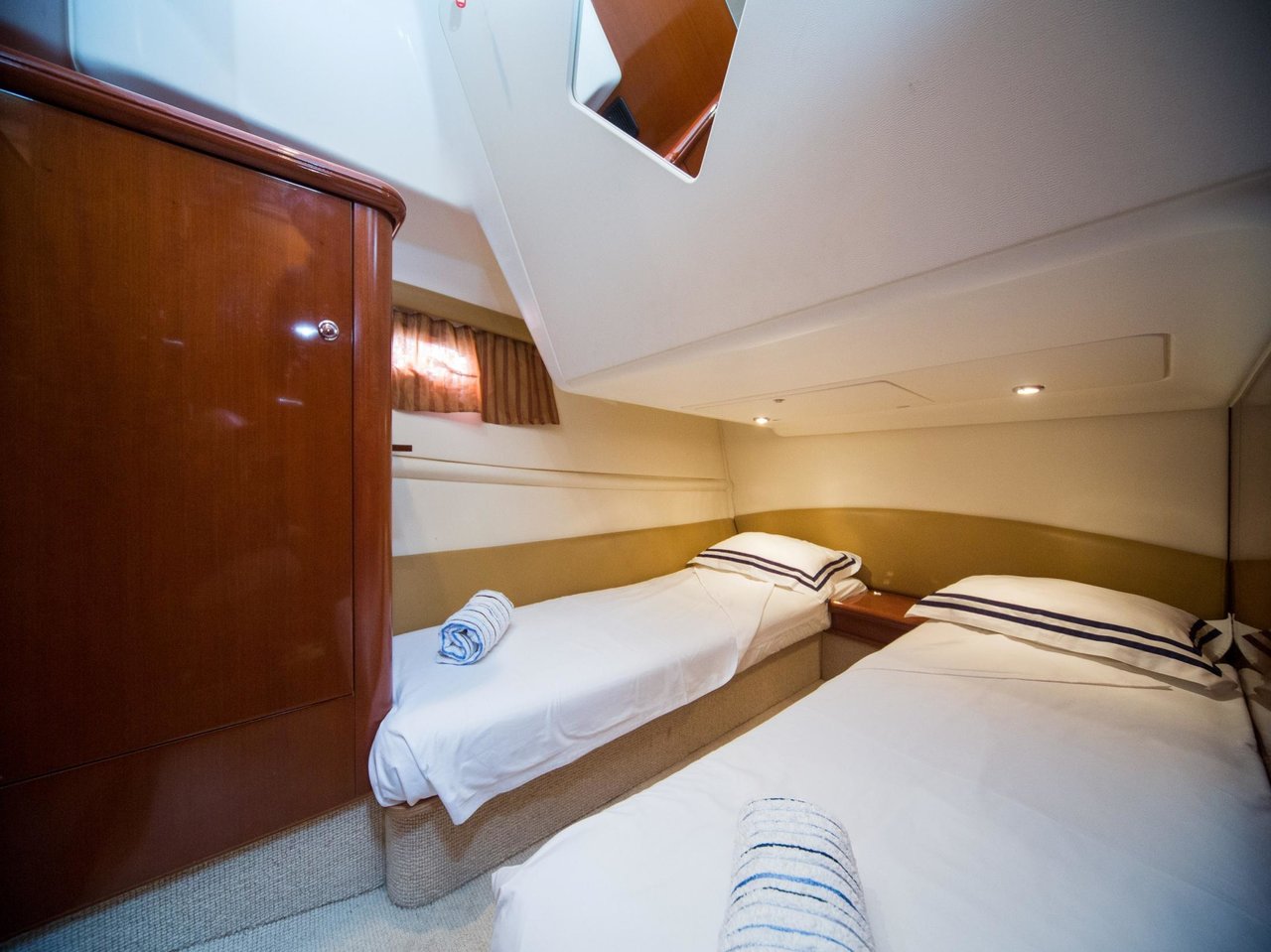 Jeanneau Prestige 36 Fly Innenansicht