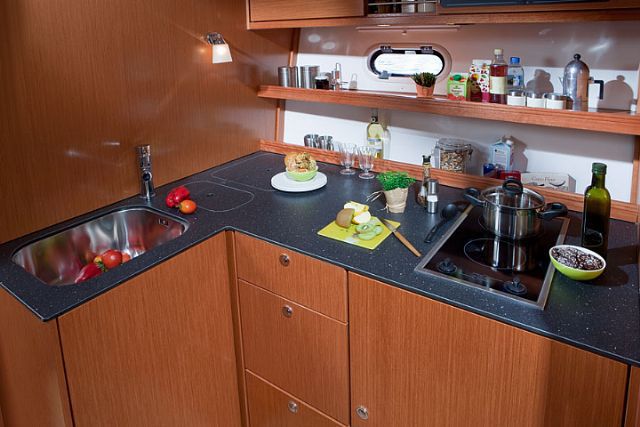 Bavaria 38 Sport Innenansicht