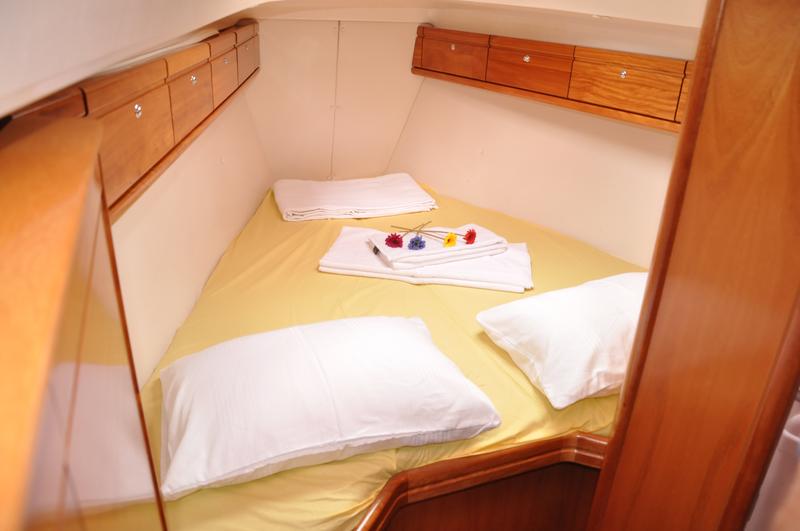 Bavaria 37 Cruiser Innenansicht