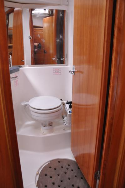 Bavaria 37 Cruiser Innenansicht