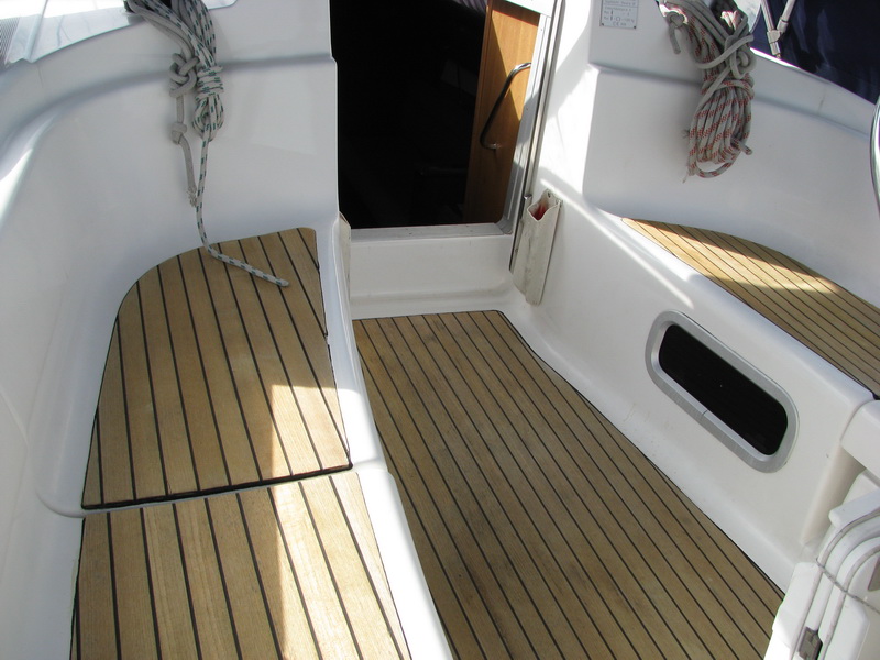 Bavaria 36 - 3 Kabinen / 1 Bad Innenansicht