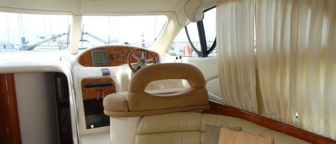 Azimut 39 Fly Innenansicht