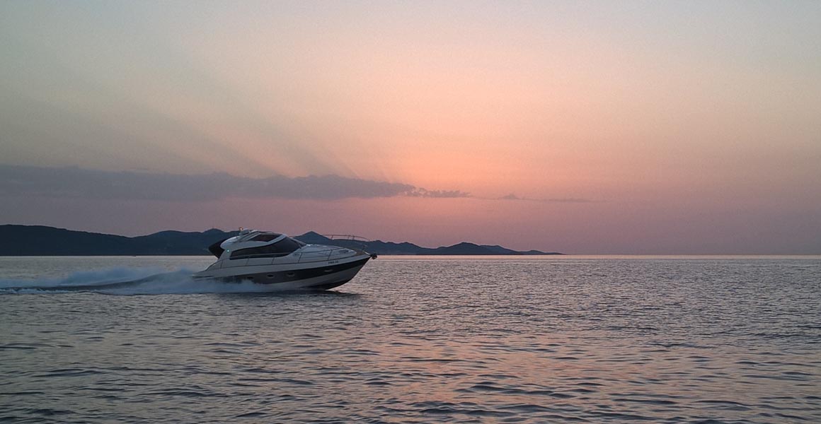 Elan Power 35 Innenansicht