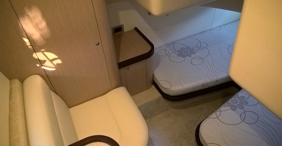 Elan Power 35 Innenansicht