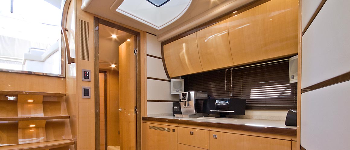 Elan Power 48 Innenansicht