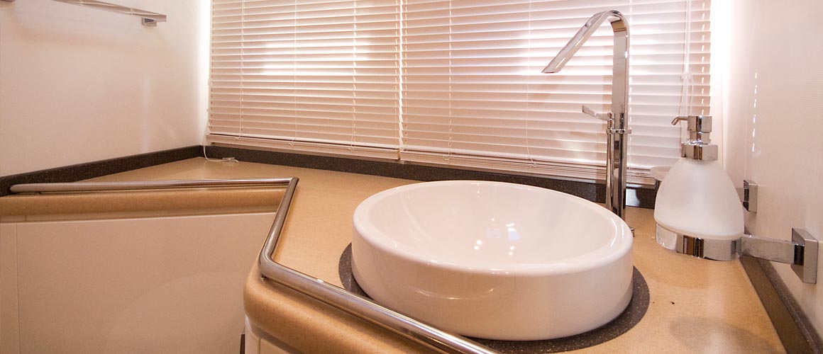 Elan Power 48 Innenansicht