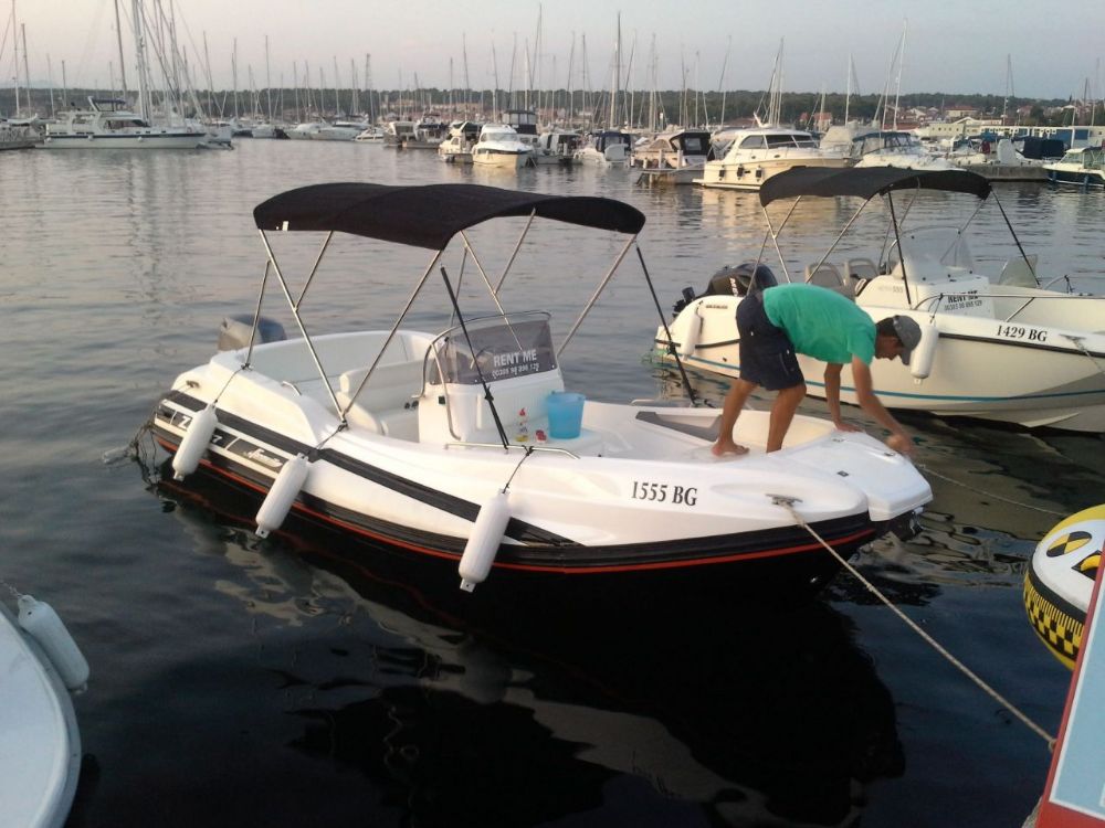 Zar 57 Well Deck Innenansicht