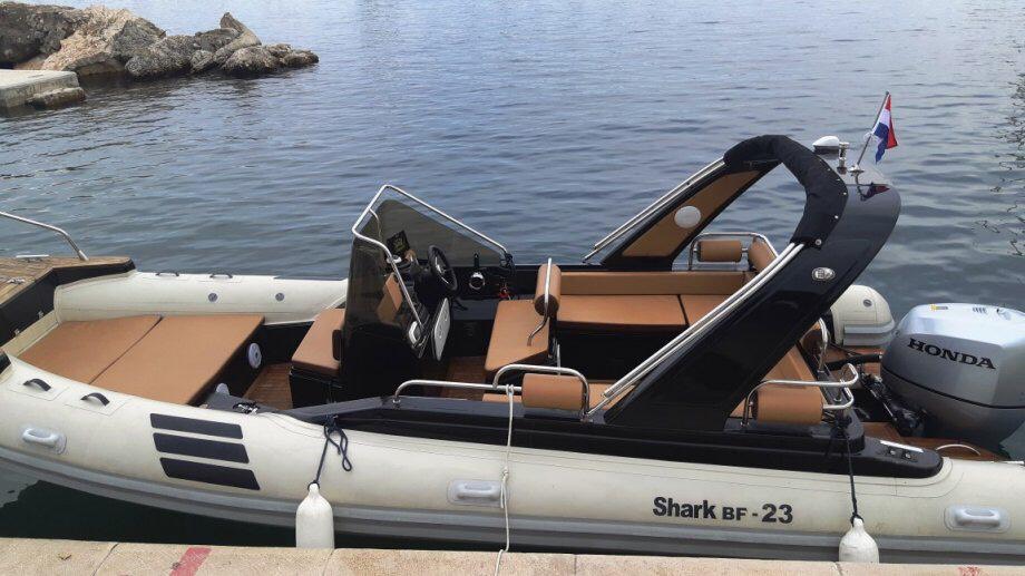 Shark 23 Außenansicht