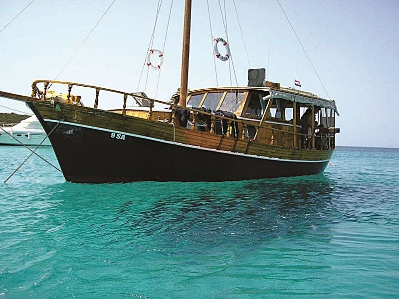 Gulet Tiho Außenansicht