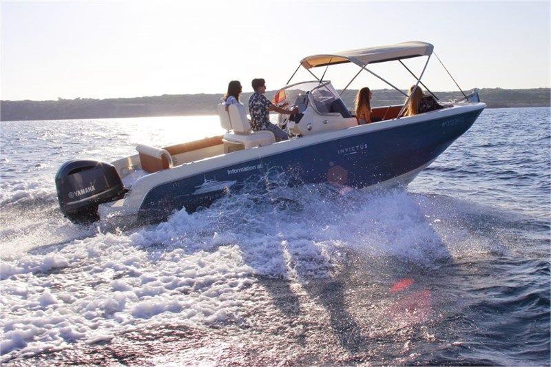 Invictus 240 FX