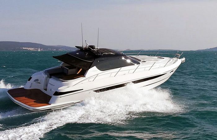 Focus Motor Yachts Focus Power 44 Hard Top - 2 cab.