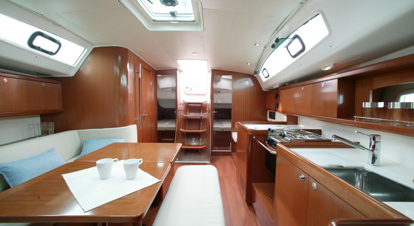 Oceanis 40 Innenansicht