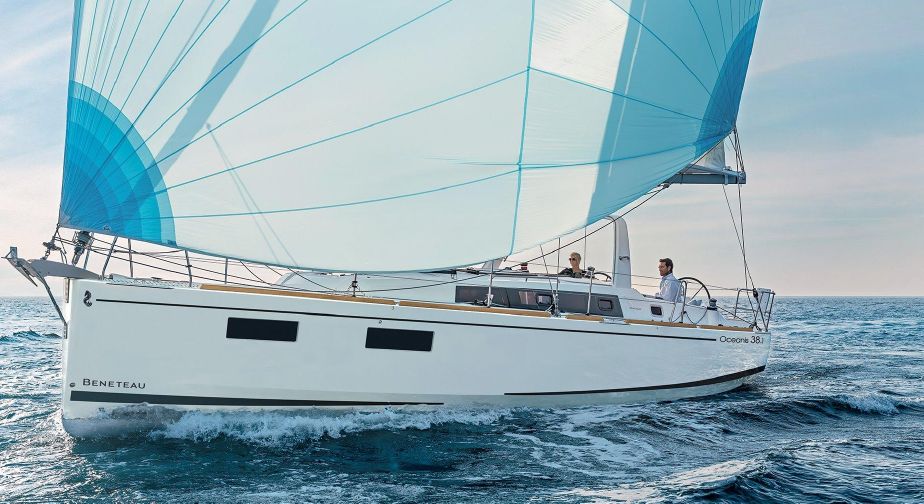 Oceanis 38.1 (3cab2wc) Top Bild