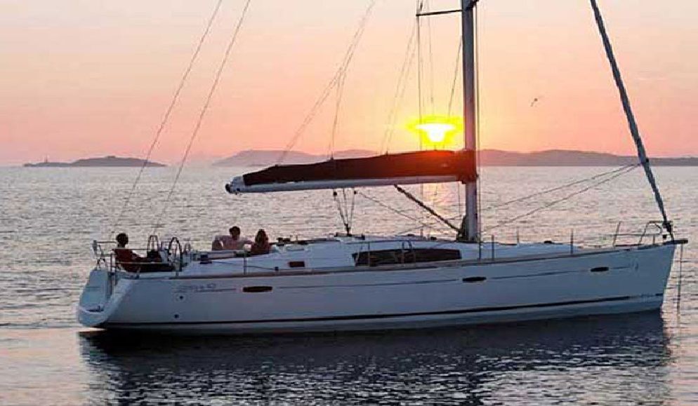 Oceanis 43 Außenansicht