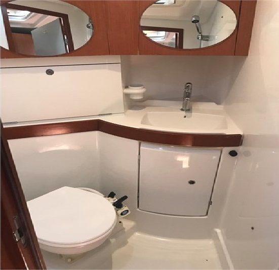 Oceanis 43 Innenansicht