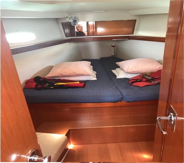 Oceanis 43 Innenansicht