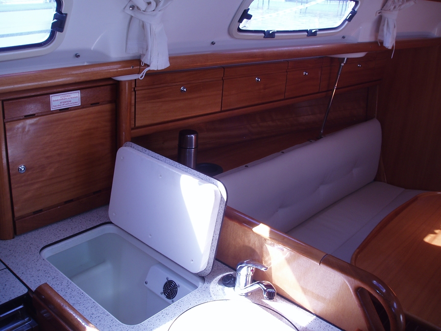 Bavaria 30 Cruiser Innenansicht